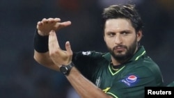 شاهد ابریدی وايي هر چرته چې وي د پاکستان استازیتوب کوي