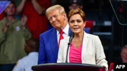 UNkosazana Kari Lake loMnu. Donald Trump