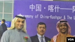 Abdujelil Helil, in the middle in this undated photo, was a businessman. (Photo courtesy of his family)