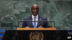 Olivier Jean Patrick Nduhungirehe