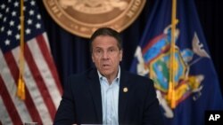 El gobernador del estado de Nueva York, Andrew Cuomo, lamentó que el Congreso se mueve por intereses políticos.
