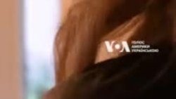 З власного салону краси до прибиральниці: Переселенка почала все з нуля у США, аби знову стати стилістом зачісок. Відео