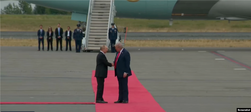 دیدار تاریحی دونالد ترامپ، رئیس جمهوری آمریکا، و ولادیمیر پوتین، رئیس جمهوری روسیه، در آلاسکا (جمعه ۲۴ مرداد ۱۴۰۴)