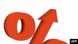 U.S. Republican presidential candidate Mitt Romney and his wife Ann wave to people on the street before his meeting with Poland&#39;s Prime Minister Donald Tusk at the Old Town Hall in Gdansk, Poland, July 30, 2012. 