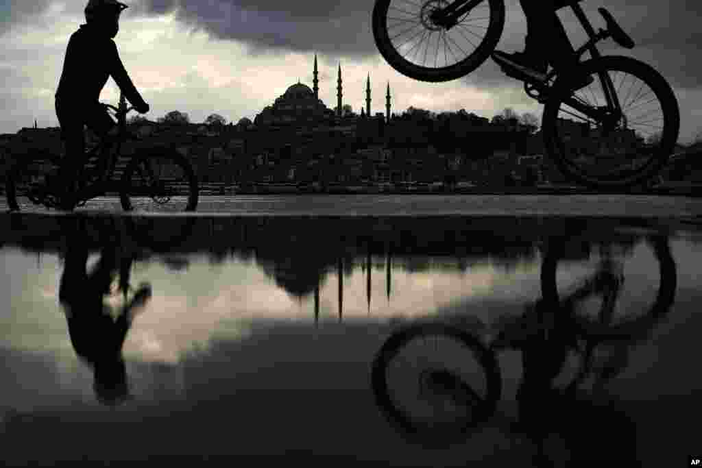 د ترکیې استانبول په ښار کې د سلیمانیه جومات