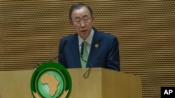 Ban Ki-moon lors d'un discours au sommet de l'Union africaine à Addis Abeba, le 30 janvier 2016. (AP Photo/Mulugeta Ayene)