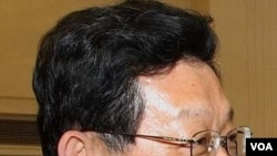 Menteri Perdagangan Tiongkok, Chen Deming khawatir krisis utang di Eropa akan memburuk.