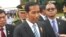 Presiden Jokowi di Lanud Halim Perdanakusuma Jakarta, Senin (27/4) mengatakan optimis Indonesia mampu memanfaatkan letak geografisnya sebagai penyeimbang negara-negara kawasan Asia Timur (VOA/Andylala).