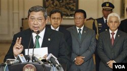 Setelah setahun, pemerintahan Presiden Yudhoyono dan Wapres Boediono menuai sejumlah kritikan, termasuk kinerja dalam bidang ekonomi.