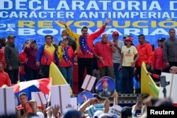 El Presidente de Venezuela, Nicolás Maduro, asiste a una manifestación para conmemorar los 20 años de la declaración antiimperialista del fallecido presidente Hugo Chávez, en Caracas, Venezuela, el 29 de febrero de 2024. REUTERS/Gaby Oraa