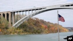 Американо-канадская граница