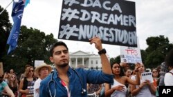 Protesti protiv ukidanja DACA-e u Washingtonu
