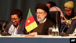 عکس خبرگزاری آسوشیتدپرس از حضور رئیسی در حاشیه نشست رهبران گروه بریکس در شهر پرتوریا در آفریقای جنوبی