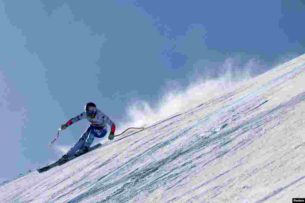 نمایی از مسابقات جهانی اسکی در اتریش