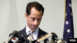 Anggota DPR AS, Anthony Weiner mengundurkan diri setelah memasang foto dirinya yang hampir telanjang di akun twitternya (16/6).