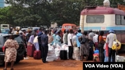 Abafunda behlala esikolo begada amabhasi okuya esikolo