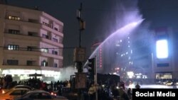  تجمع اعتراضی در ایران و دخالت موتر های آبپاش پولیس