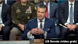 美国国防部长海格塞斯在参议院军事委员会作证。(2025年6月18日)