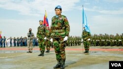 រូបឯកសារ៖ ទិដ្ឋភាពទូទៅនៃ​ពិធី​ជូន​ដំណើរ​ដល់​កង​កម្លាំង​មួក​ខៀវ​កម្ពុជា​ចំនួន​ ៤២៨​នាក់​ ដែល​នឹង​ចេញ​ដំណើរ​ទៅ​ចូលរួម​បេសកកម្ម​រក្សា​សន្តិភាព​ក្នុងប្រទេស​ម៉ាលី និង​ប្រទេស​ស៊ូដង់​ខាង​ត្បូង នា​មូល​ដ្ឋាន​ទ័ព​អាកាស​ពោធិ៍ចិនតុង​ រាជធានី​ភ្នំ​ពេញ​ ថ្ងៃទី​៣ ខែ​ឧសភា​ ឆ្នាំ​២០១៨។