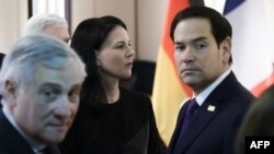 အမေရိကန်နိုင်ငံခြားရေးဝန်ကြီး Marco Rubio (ယာ)၊ ဂျာမန်နိုင်ငံခြားရေးဝန်ကြီး Annalena Baerbock နှင့် အီတလီနိုင်ငံခြားရေးဝန်ကြီး Antonio Tajani တို့ကို ၆၁ ကြိမ်မြောက် မြူးနစ် လုံခြုံရေး ညီလာခံ (MSC) မှာ တွေ့မြင်ရစဥ်။ ၂၀၂၅ ၊ ဖေဖော်ဝါရီလ ၁၅ (ဓာတ်ပုံ - Ronald WITTEK / POOL / AFP)
