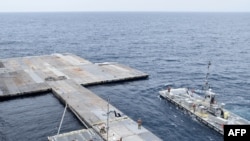 Militer AS melaporkan bahwa dermaga terapung sementara untuk menyalurkan bantuan kini tersedia di pantai Gaza (foto: dok). 