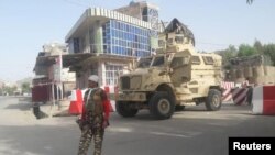 وسله وال طالبان د سه شنبې د ورخې په سهار د فراه ولایت د مرکز ځینو برخو ته په ننوتلو بریالي شوي وو.