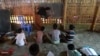Bangladesh Menutup Sekolah Swasta di Kamp Rohingya