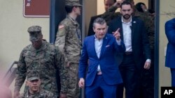 Коментарите дојдоа пред клучните состаноци денес и утре во Брисел, на министрите за одбрана на НАТО и на контакт групата за одбрана на Украина, која ја сочинуваат речиси 50 земји кои ветија дека ќе ја поддржат Украина во нејзините напори да ја одбие Русија