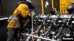 အမေရိကန်ပြည်ထောင်စု အီလီနွိုင်းပြည်နယ် Mendota မြို့က သံမဏိအစိတ်အပိုင်း တပ်ဆင်ရေးစက်ရုံတရုံ (ဖေဖော်ဝါရီ ၂၁၊ ၂၀၂၅)