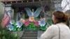 Thousands Decorate Their Homes for Mardi Gras during Pandemic