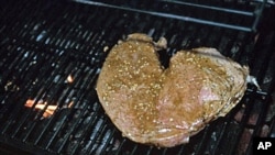 Reducing animal protein consumption cuts nitrogen pollution.