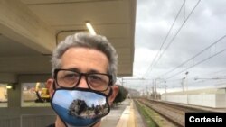 El diputado venezolano Américo De Grazia desde Amantea, un poblado de Calabria, en la provincia italiana de Cosenza. [Foto: Cortesía]