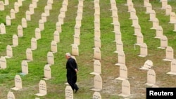 Цвинтар міста Халабджа в Іракському Курдистані 