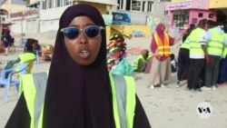Somali volunteers clean long-neglected beaches
