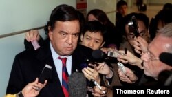 Archivo-El ex gobernador de Nuevo México, Bill Richardson, viajó a Venezuela el 13 de julio de 2020 en misión humanitaria.