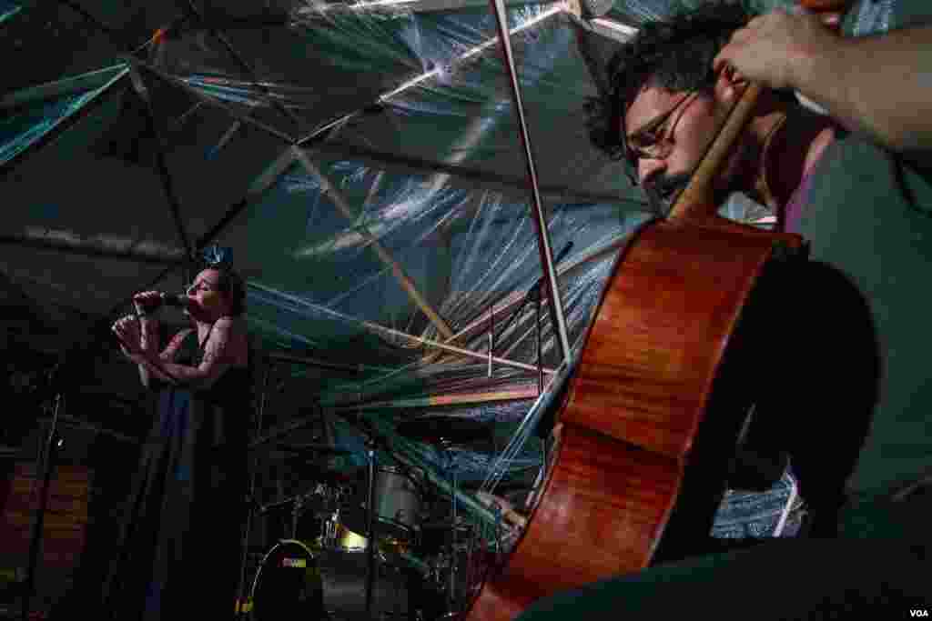 Eileen Khatchadourian performing live at the launch of her new album. (John Owen/VOA)