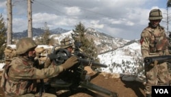 Pasukan Pakistan siaga di dekat perbatasan Pakistan-Afghanistan.