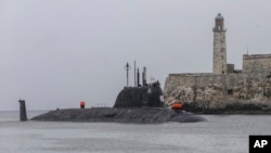 El submarino ruso de propulsión nuclear Kazán llega al puerto de La Habana, Cuba, el miércoles 12 de junio de 2024
