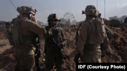 نیروهای نظامی اسراییل در شمال شهر غزه