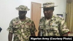 Des officiers de l’armée nigériane à Maiduguri, Nigeria, 18 mai 2016.
