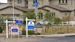 បទសម្ភាសន៍ VOA៖ តើ​ពលរដ្ឋ​ខ្មែរ អាច​រៀន​អ្វី​ខ្លះ​បាន​ពី​ភាពយន្ត​អាមេរិក​មួយ​ដែល​មាន​ចំណងជើង​ថា «The Big Short»?