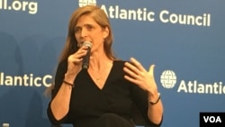 La embajadora de EE.UU. ante la ONU, Samantha Power, dice que Rusia es una gran amenaza para "nuestra gran nación".