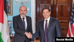 وزیر امور خارجه آمریکا، مارکو روبیو، روز چهارشنبه ۱ مرداد با ایمن صفدی، معاون نخست‌وزیر و وزیر امور خارجه اردن دیدار و گفت‌وگو کرد.