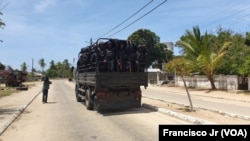 Tropas na vila de Mocímboa da Praia, Cabo Delgado, Moçambique 