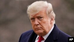 ARHIVA - Bivši predsednik SAD Donald Tramp