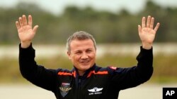 آلپر گزرآوجی، نخستین فضانورد از ترکیه بود که به مدار می‌رود