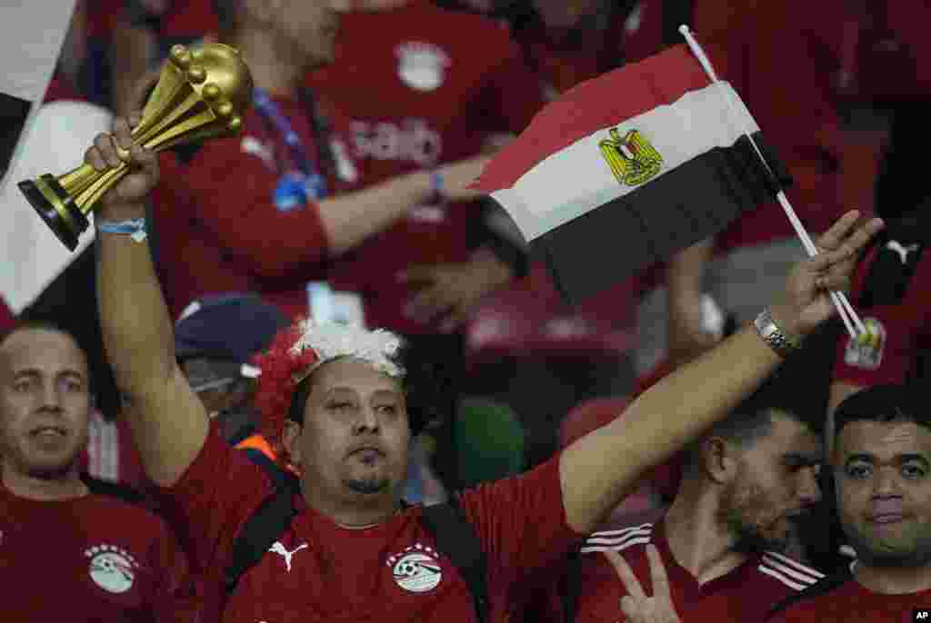 Egyptian supporters in Cameroon, Feb. 3, 2022.