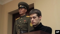 Ông Matthew Todd Miller 24 tuổi, công dân Mỹ, bị tuyên án 5 năm tù khổ sai về tội 'hành động thù địch' chống Bình Nhưỡng.