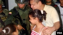 El primer informe oficial indicó que la menor estaba en poder de integrantes de las FARC, a tiempo las operaciones militares continúan en esa zona.