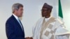 Shugaba Buhari da sakataren harkokin wajen Amurka John Kerry.